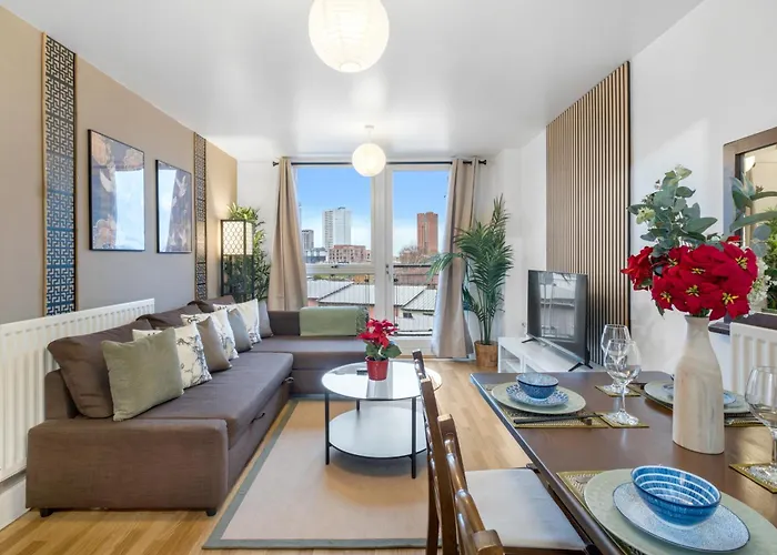 The Asian Suite With City View - 28 Nights Stay